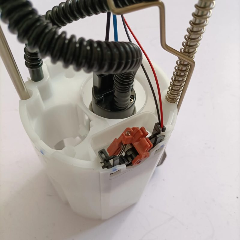 1106100-P21 Fuel Pump for Great Wall Wingle 6 4G69S4N 2.4L — photo 4