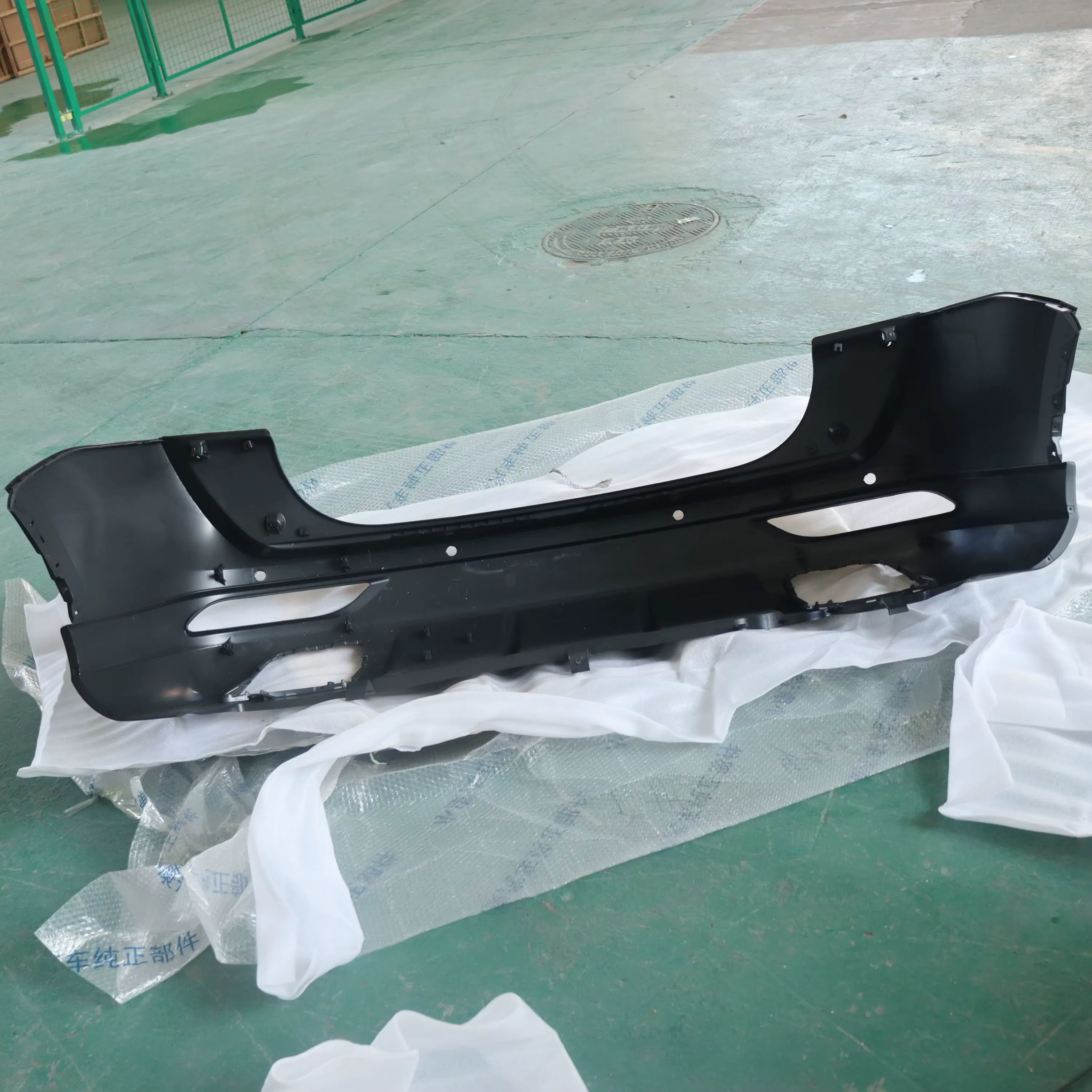 2804011-SO01 Rear Bumper for DFSK Glory 580