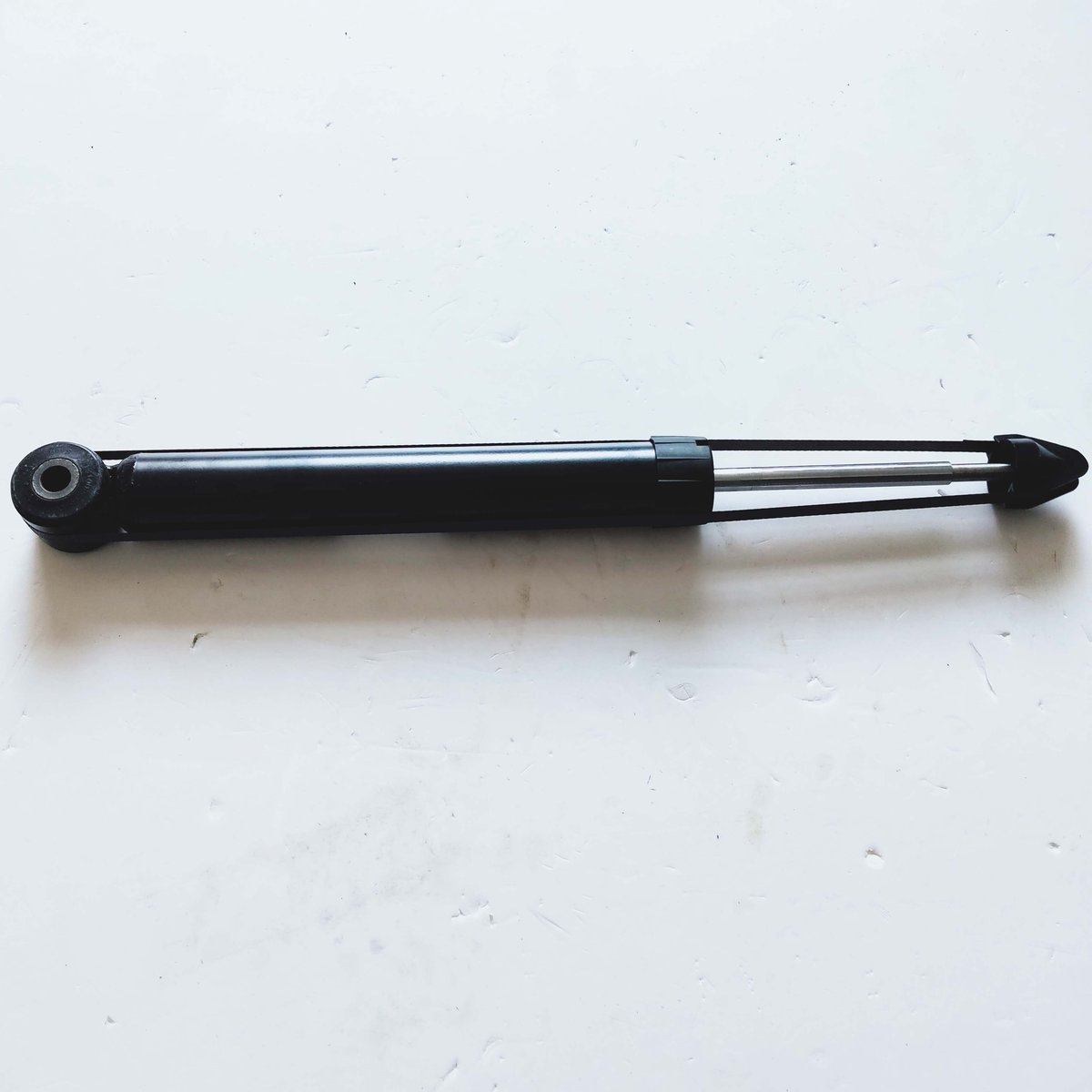 30000187 Rear Shock Absorber for MG6 / 550 product photo