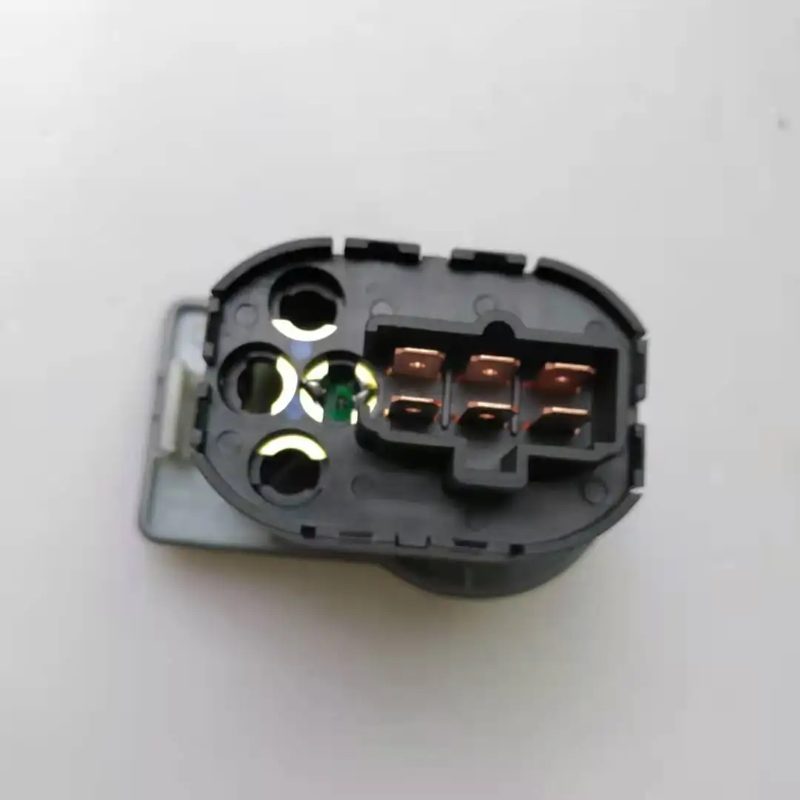 4 Door Drive Gearbox Switch for ZX Grand Tiger G3 Pickup 4X4 3777010-0000 — photo 3