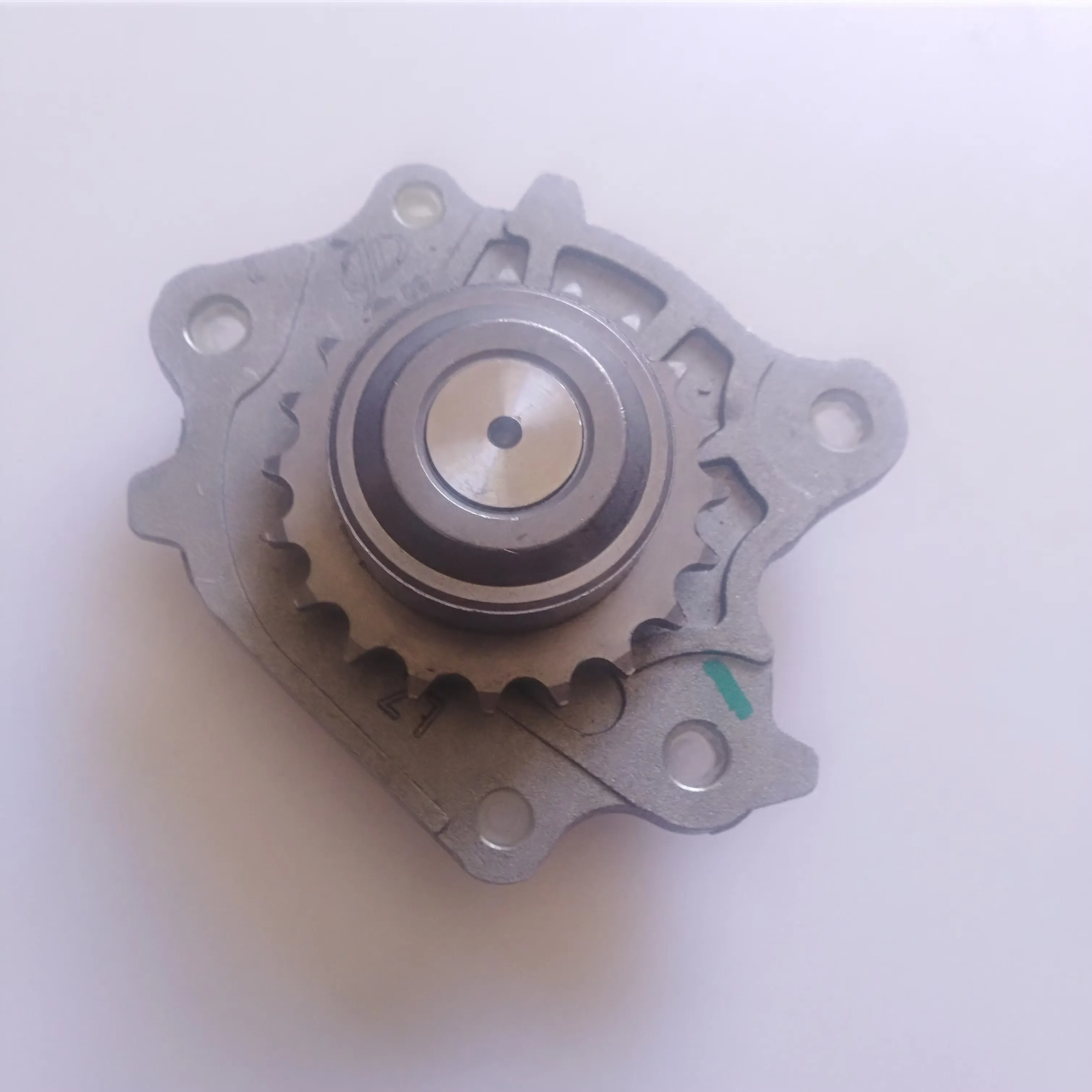 4A15 3SZ Engine Oil Pump for Faw Sirius S80 V80 M80 Brilliance FRV FSV 4A15-1011020 15100-B1010 product photo
