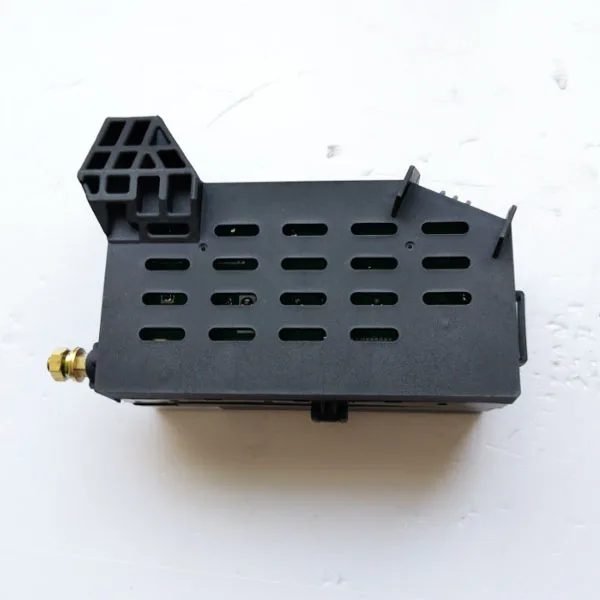 82000-A9001 Car Fuse Box for Joylong Hiace — photo 4