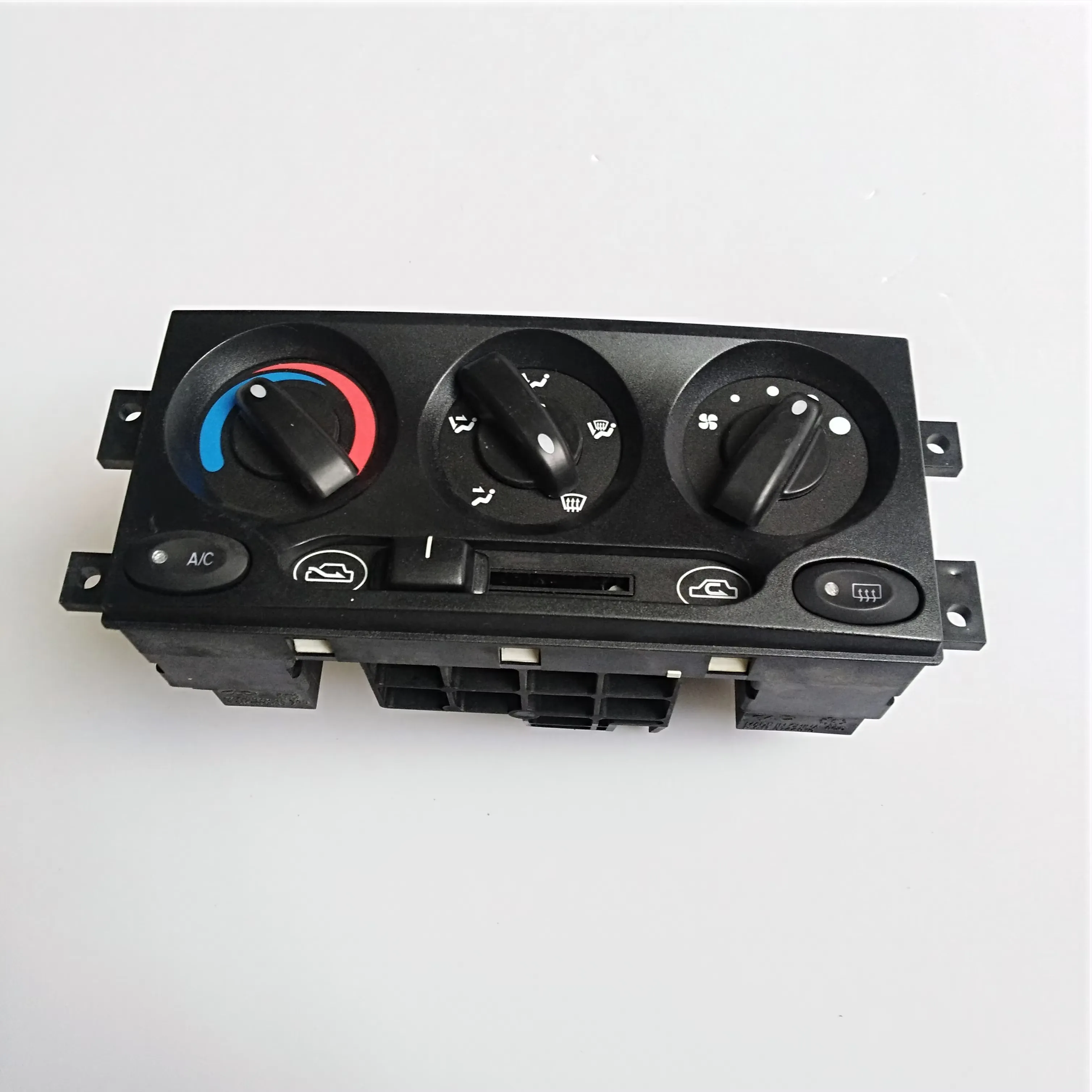 AC Control Panel for Chery QQ IQ Sweet S11-8112010