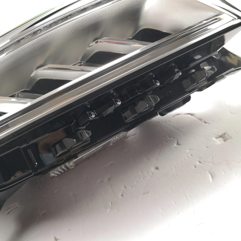 Auto Body Part Headlight for DFSK Glory 580 Pro — photo 2