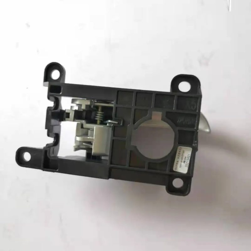 Auto Car Inner Door Handle for Dongfeng SX5 SX6 SX60 — photo 3