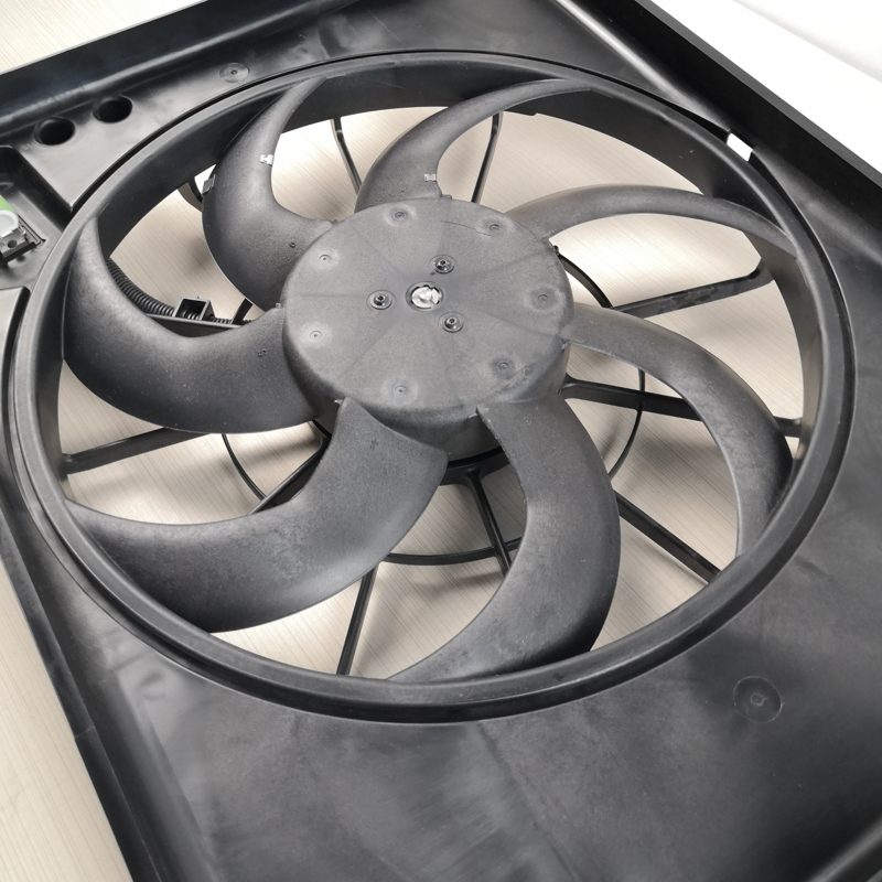 Auto Car Parts Radiator Fan for Geely Gt 2.4 OEM 2078000600 — photo 2