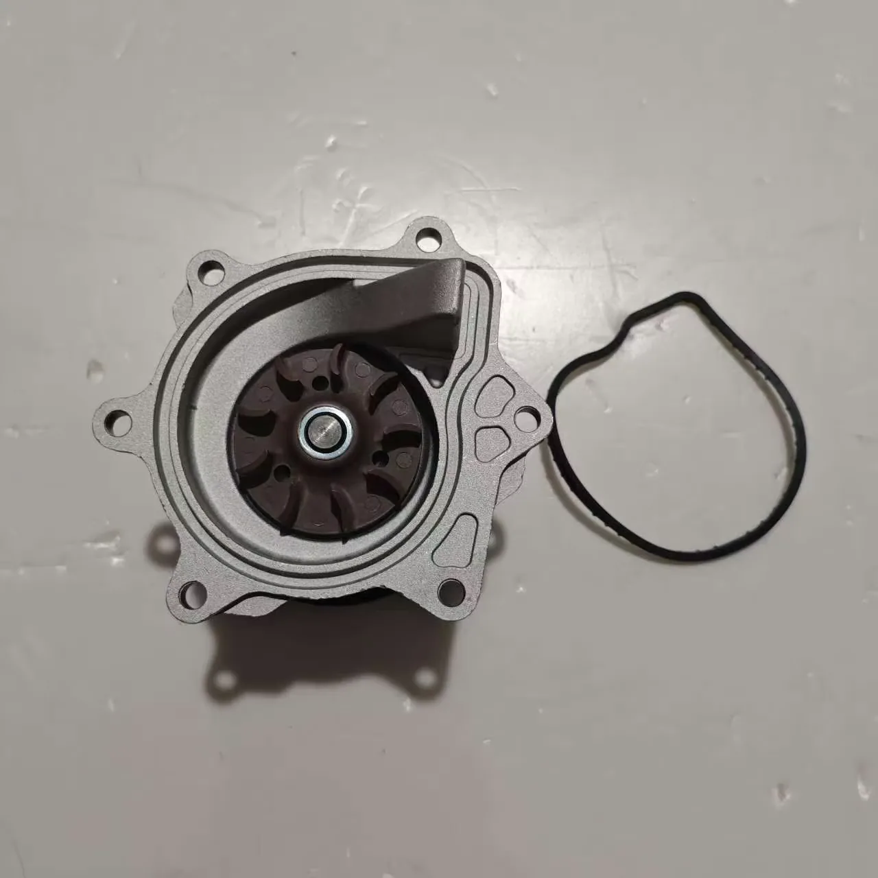 Auto Engine Aluminum Water Pump for Trumpchi GS8 10120232040000