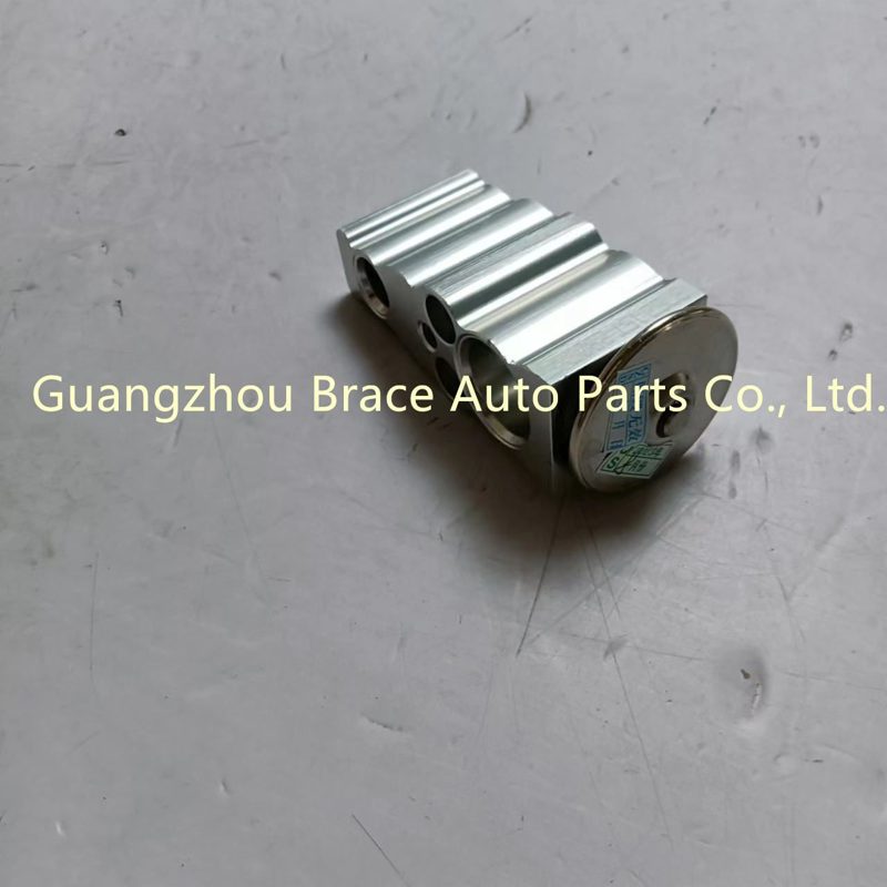 Auto Parts AC Expansion Valve for Trumpchi GS7 GS8 OEM 8105005bals170 — photo 2