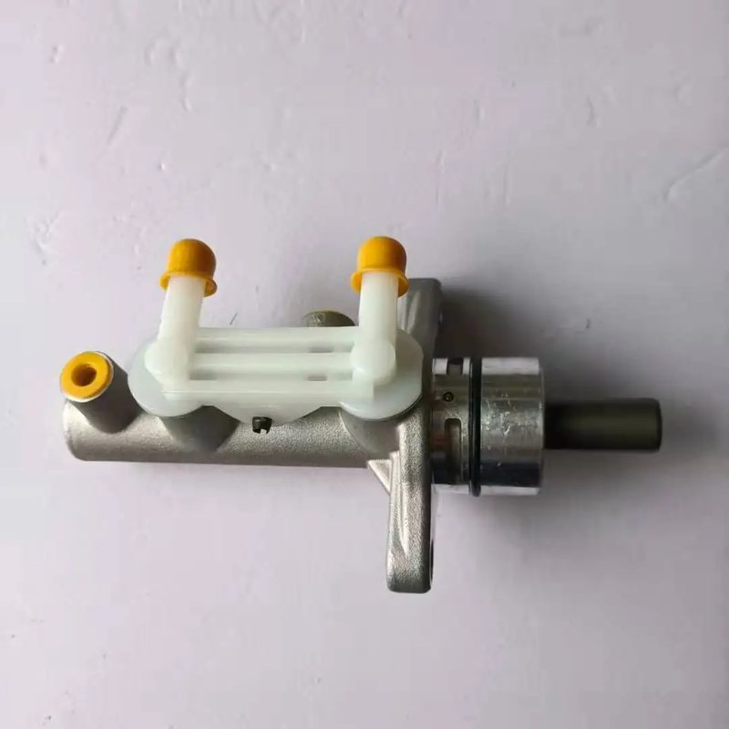 Auto Parts Brake Master Cylinder for DFSK Changan Star FAW Jiabao 6731 — photo 2