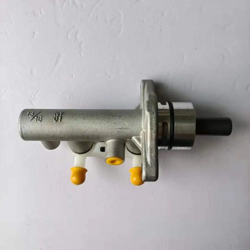 Auto Parts Brake Master Cylinder for DFSK Changan Star FAW Jiabao 6731 — photo 4