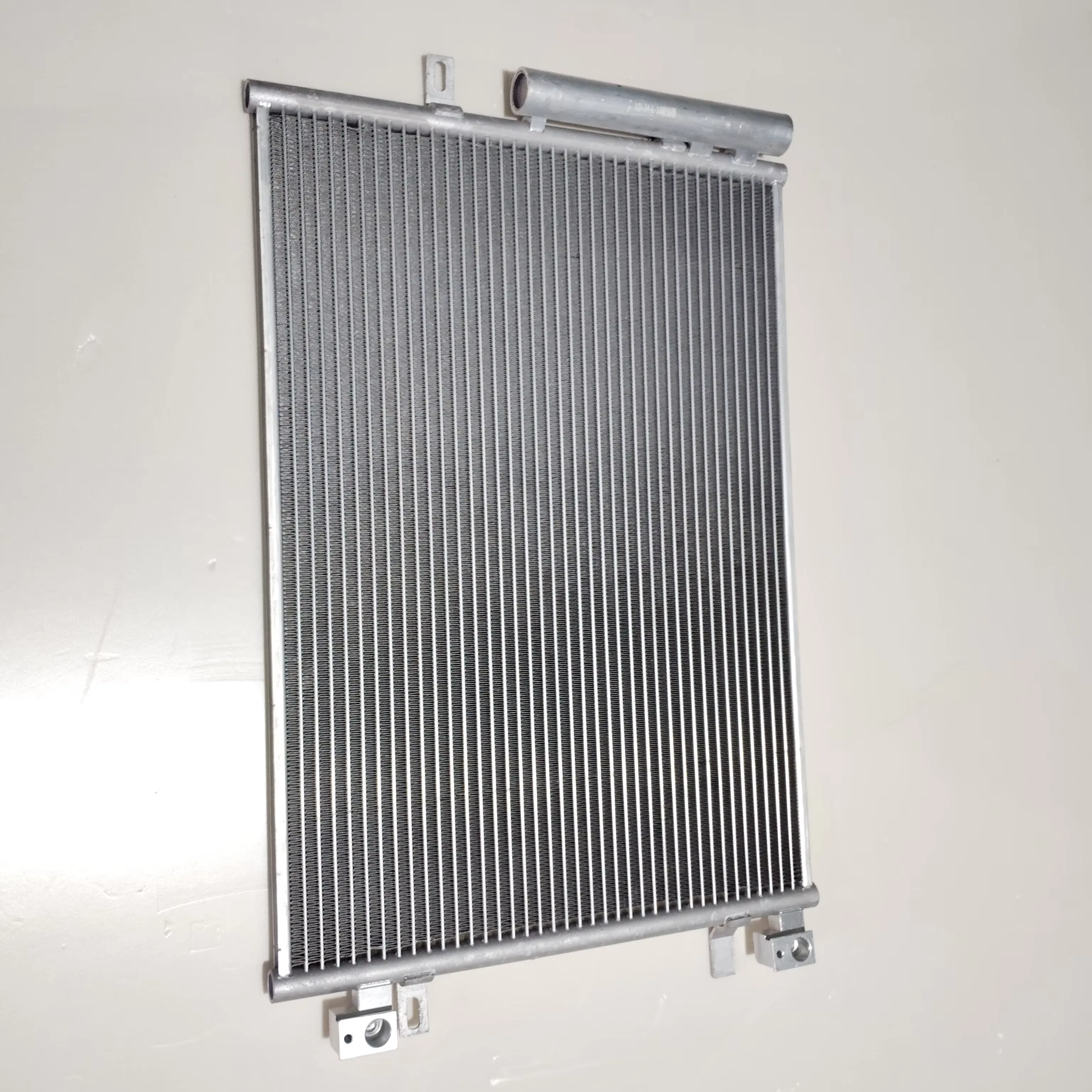 Auto Parts Condenser for Changan Chana Alsvin 2018 B511F280104-0900 8105100-BS01 product photo