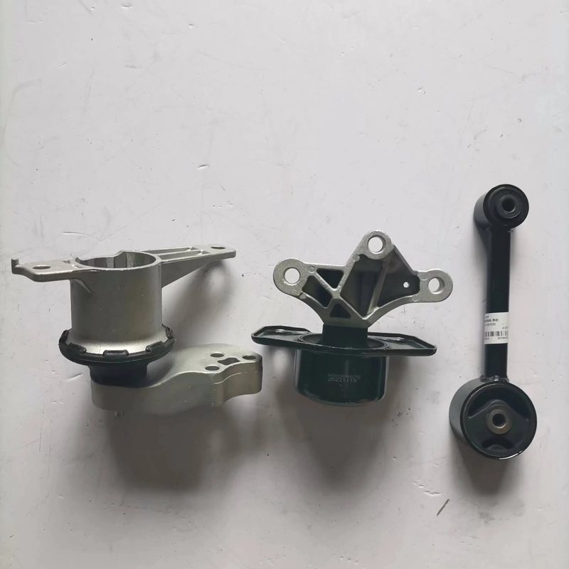 Auto Parts Engine Mount for BAIC X25 D20 — photo 4