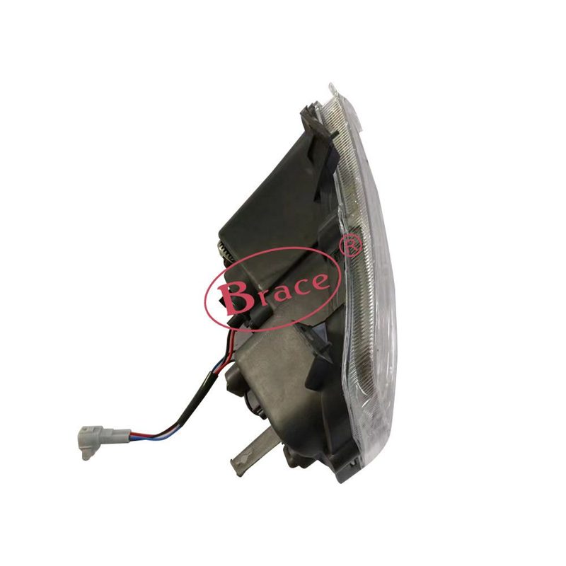 Auto Parts Fog Lamp Front Bump Light for Geely Emgrand Ec7 1067001221FC — photo 2