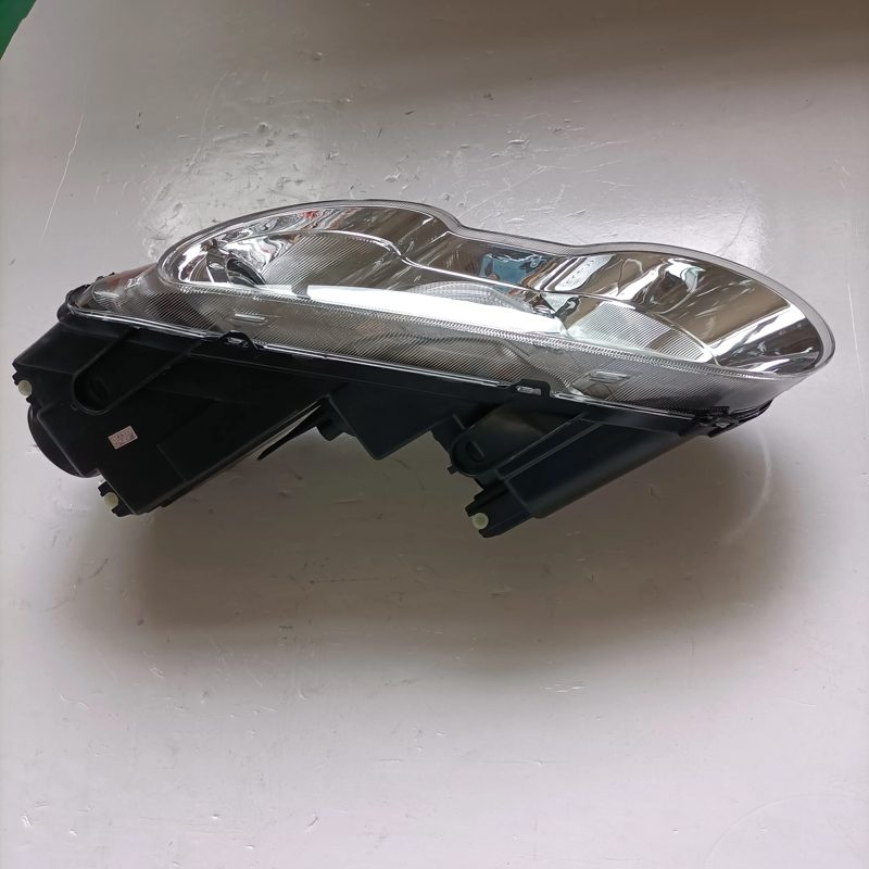 Auto Parts Front Headlight for MG 550 30000661 — photo 3