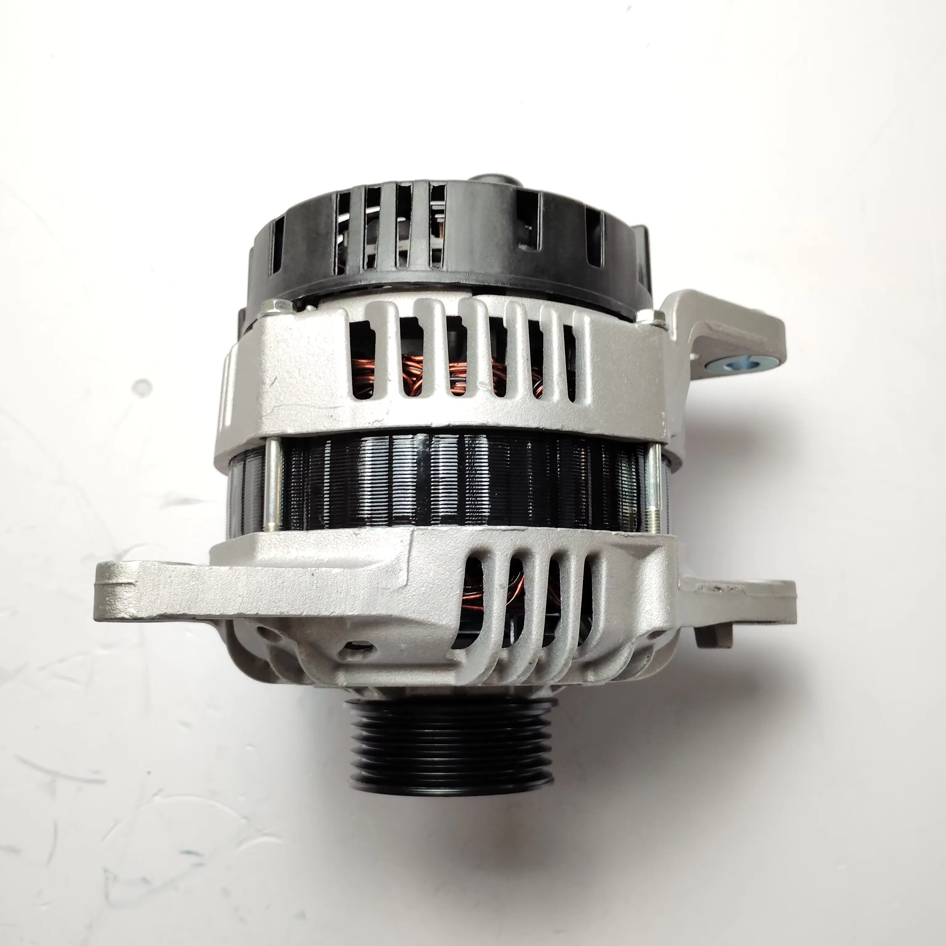 Auto Parts Generator Alternator for Zotye 2008 1.6L 4G18 product photo