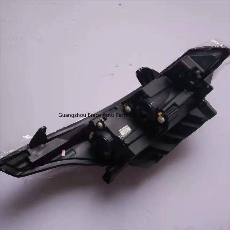Auto Parts Headlight Front Lamp for FAW Junpai D60 Xiali T012 81150-1FA20 — photo 4