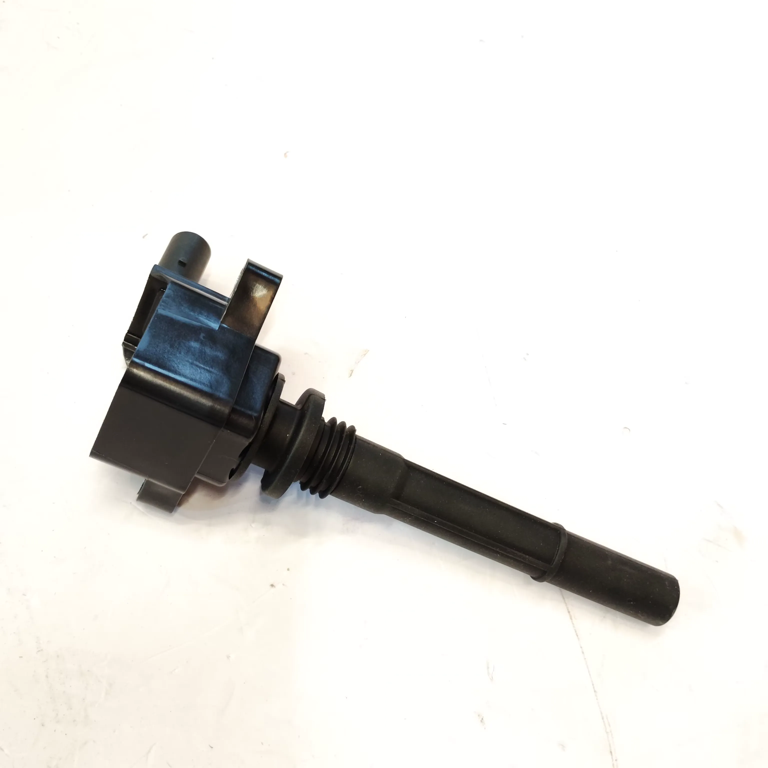 Auto Parts Ignition Coil Suitable for CHANGAN CHANA 3705010-B04 product photo