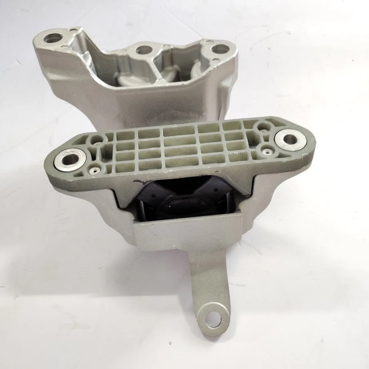Soporte de motor izquierdo para Geely Binyue Coolray SX11 1.5T 1077106000