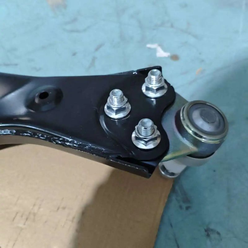 Auto Parts Lower Control Arm for New Trumpchi GS4 3610071CSV0000 3610072CSV0000 — photo 2