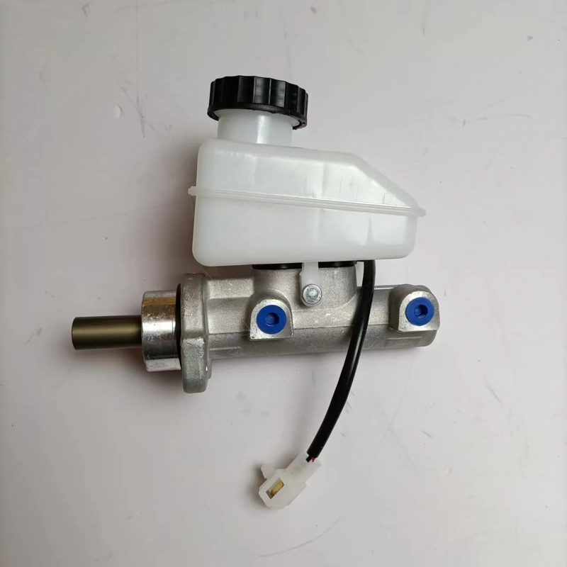 Auto Parts Master Brake Cylinder /Brake Vacuum Pump for Chevrolet N300 1.2L B12/Wuling Rongguang N300 B12 — photo 2