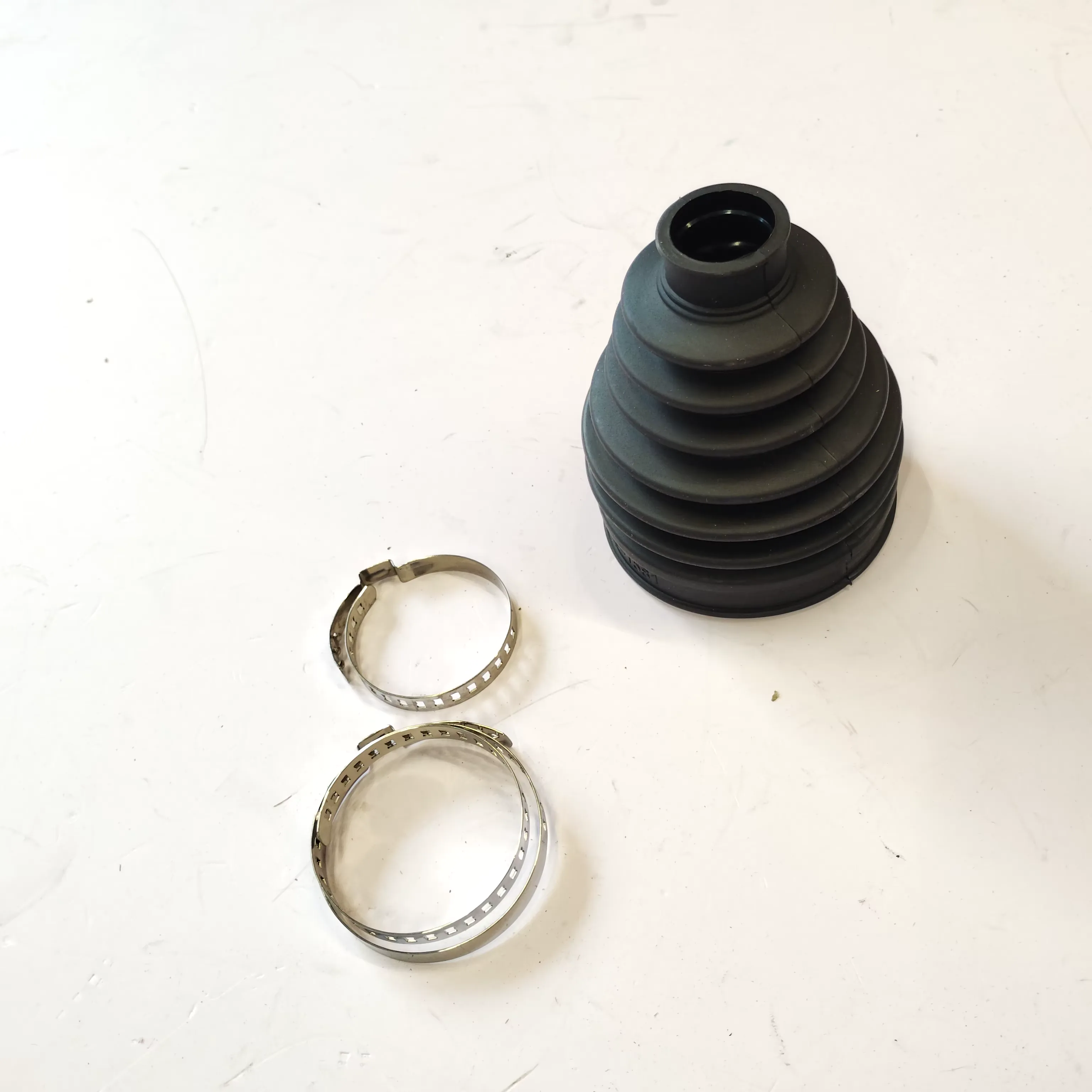 Auto Parts Outer CV Joint Dust Cover for JAC J3 A13 product photo