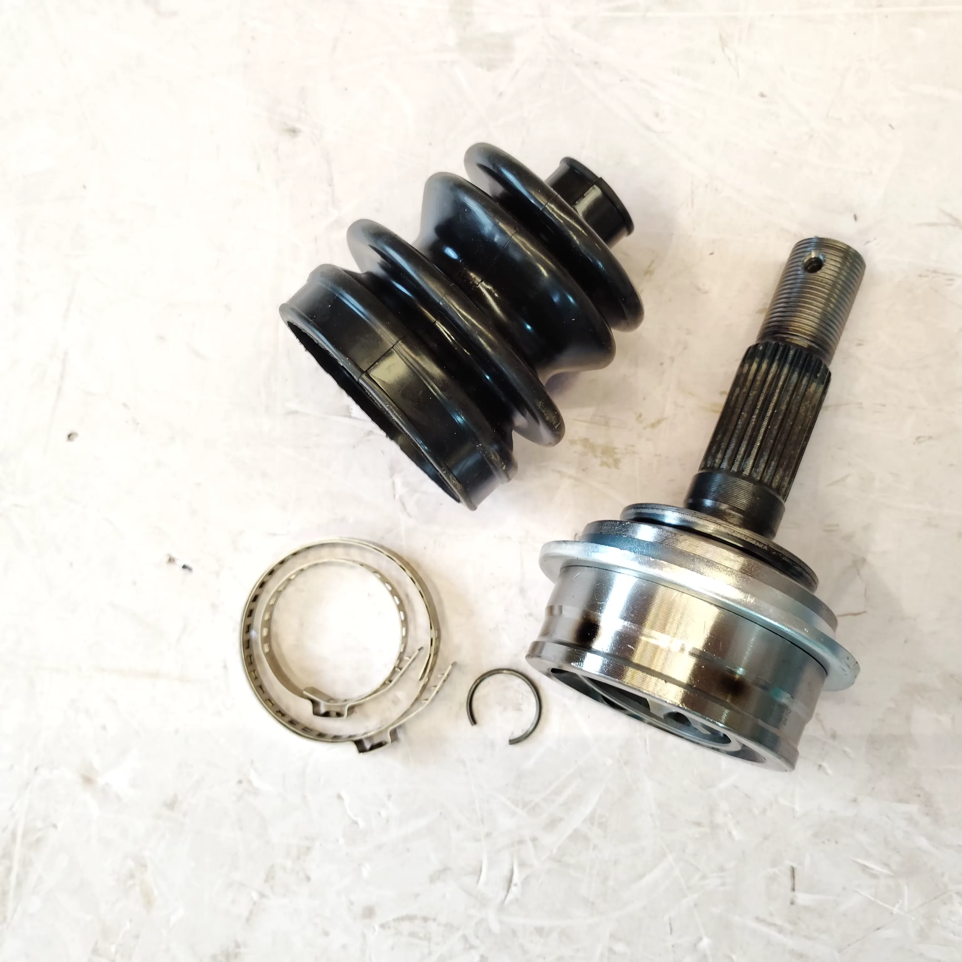 Auto Parts Outer CV-Joint for Faw Xiali N3 F1