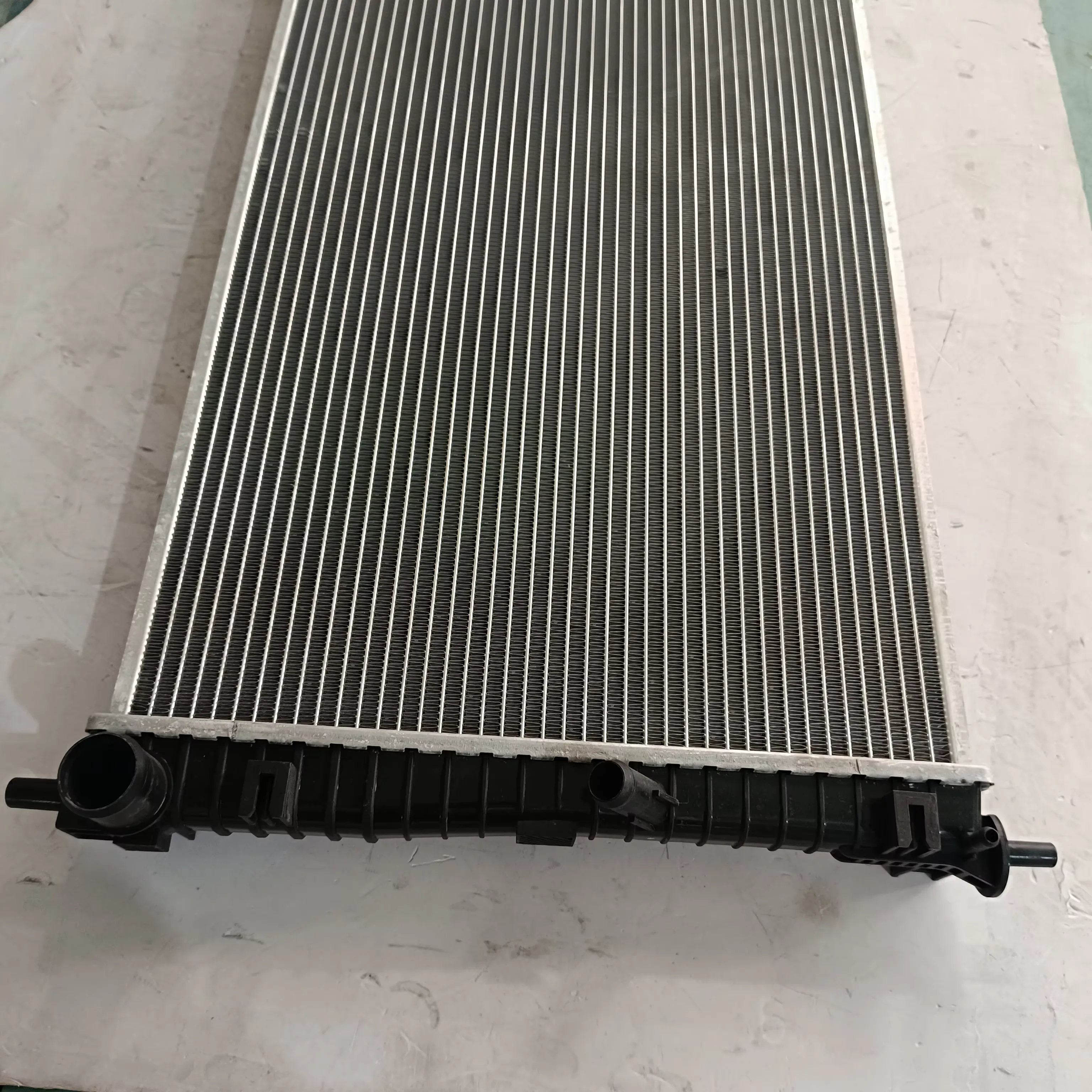 Auto Parts Radiator Water tank for GAC Trumpchi GA8 1.8T 2.0T 2130004BAL0000 product photo