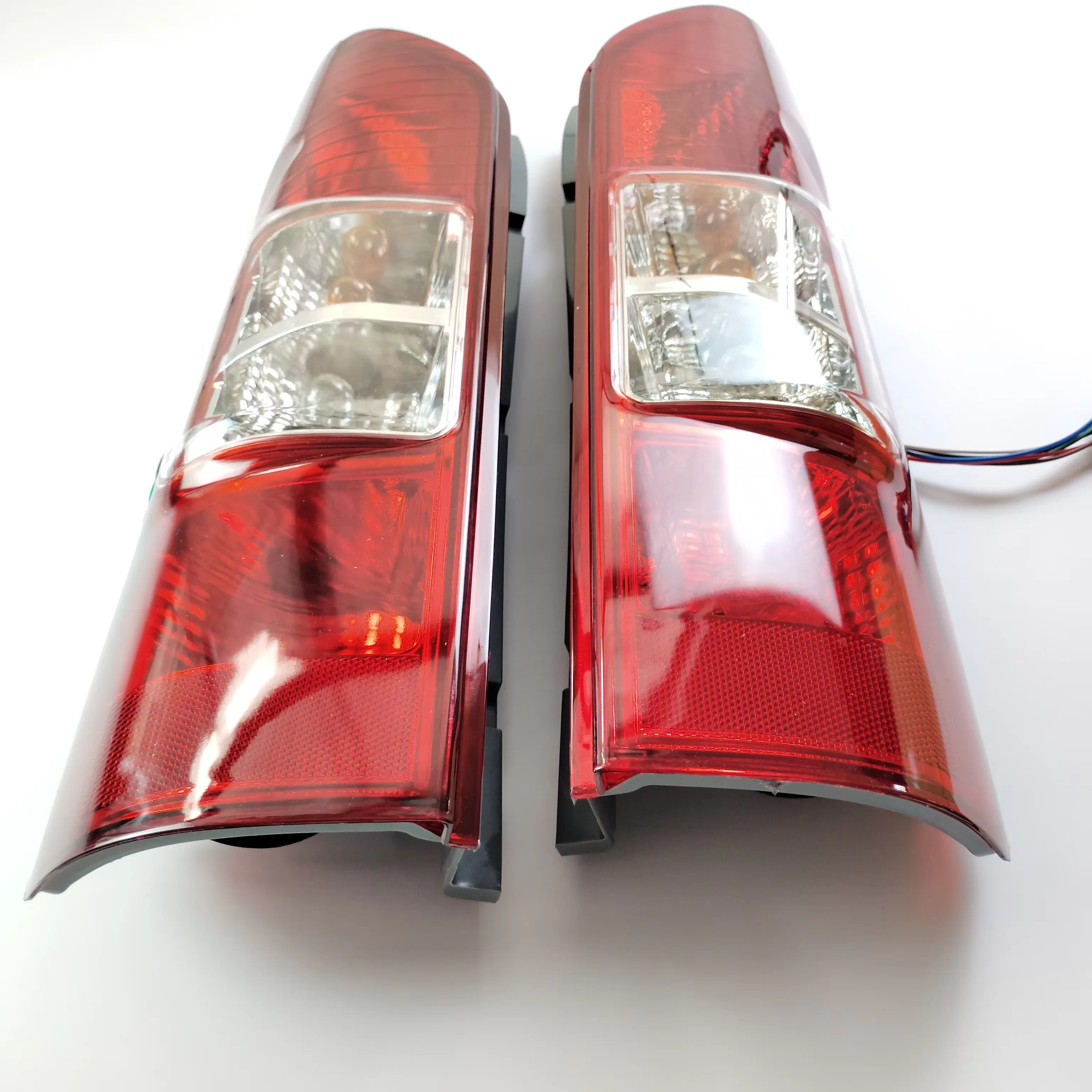 Auto Parts Rear Lamp Tail Light for Foton View G7 G9 product photo