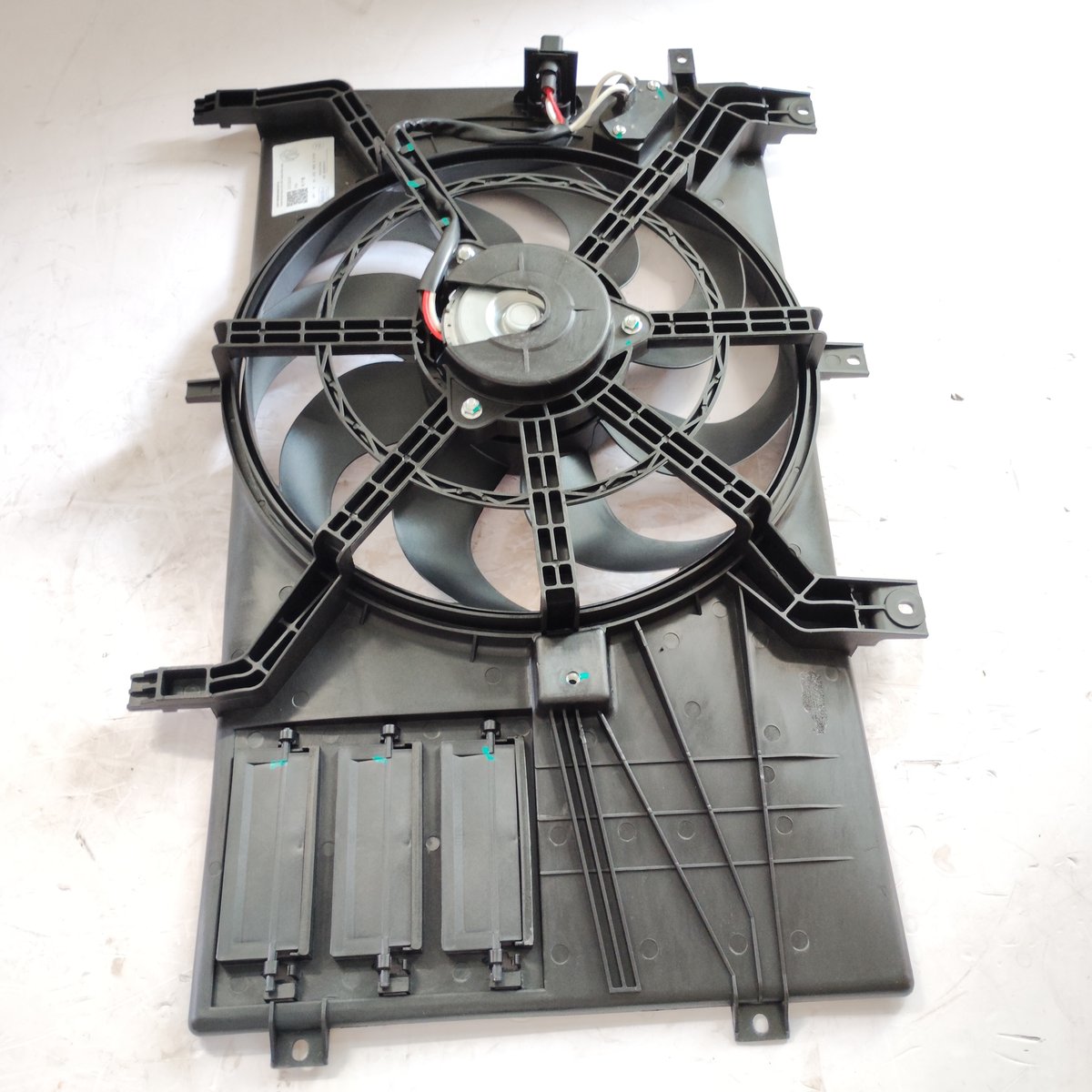 Auto Radiator Fan for MG5 OEM 10135219 product photo