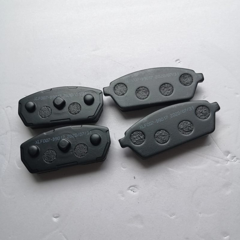 Auto Spare Part Front Brake Pads for Hafei Zhongyi SUZUKI 410 — photo 2