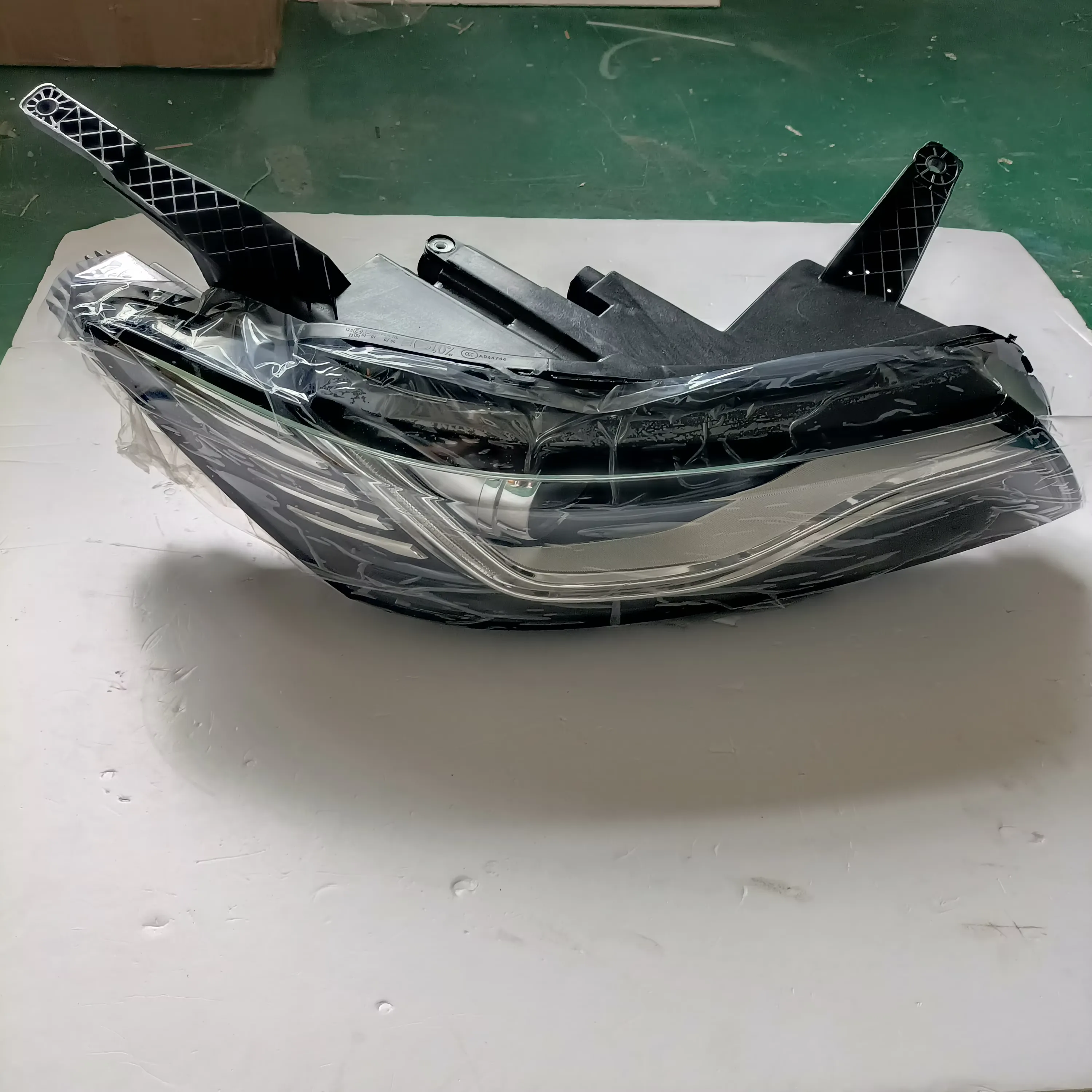 Auto Spare Part Front Headlamp for MG ROEWE MG GS/MG RX5 product photo