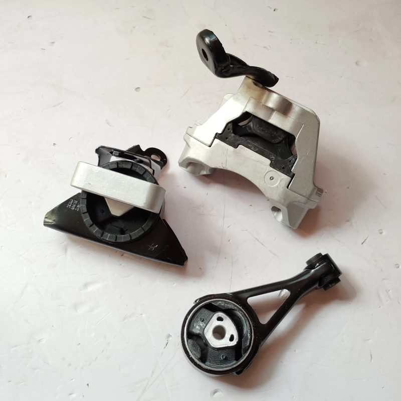 Auto Spare Parts Engine Mounting for Trumpchi GS4 2019 OEM 2420005ASV0400 2420003ASV0300 2420010ASV0600 — photo 2