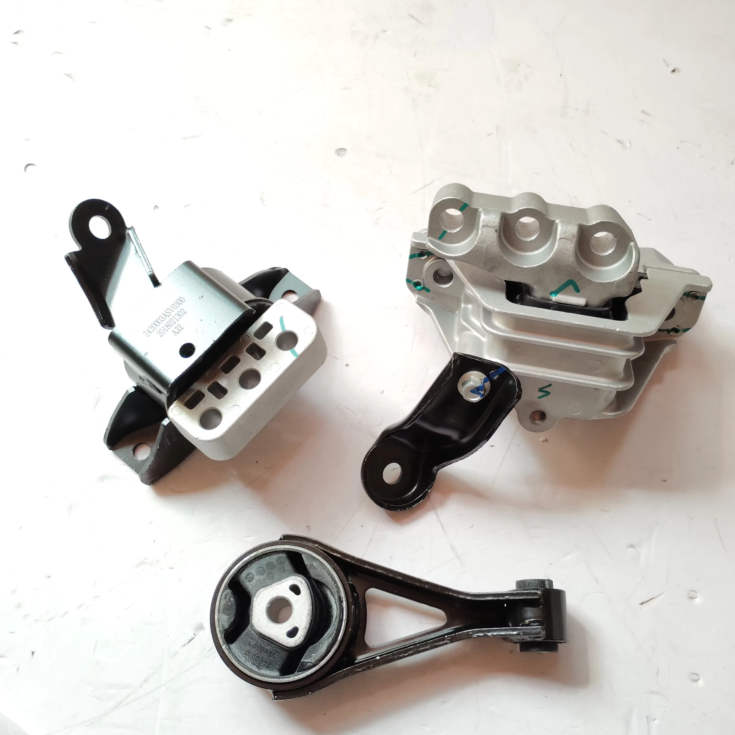 Auto Spare Parts Engine Mounting for Trumpchi GS4 2019 OEM 2420005ASV0400 2420003ASV0300 2420010ASV0600 product photo
