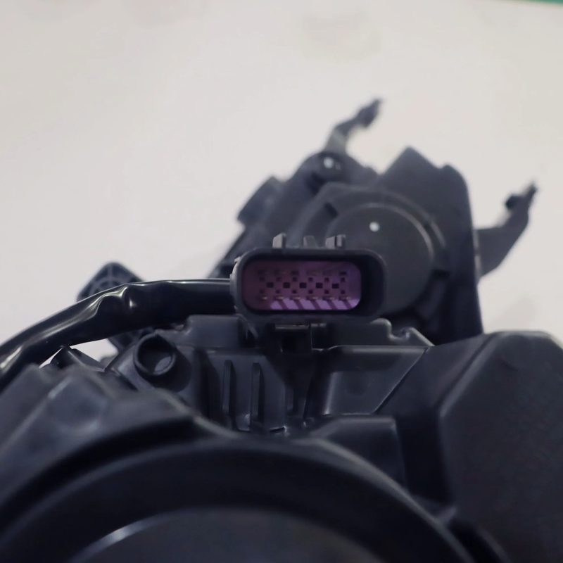 Auto Spare Parts Front Lamp Headlight for MG6 10157031 10157032 — photo 2