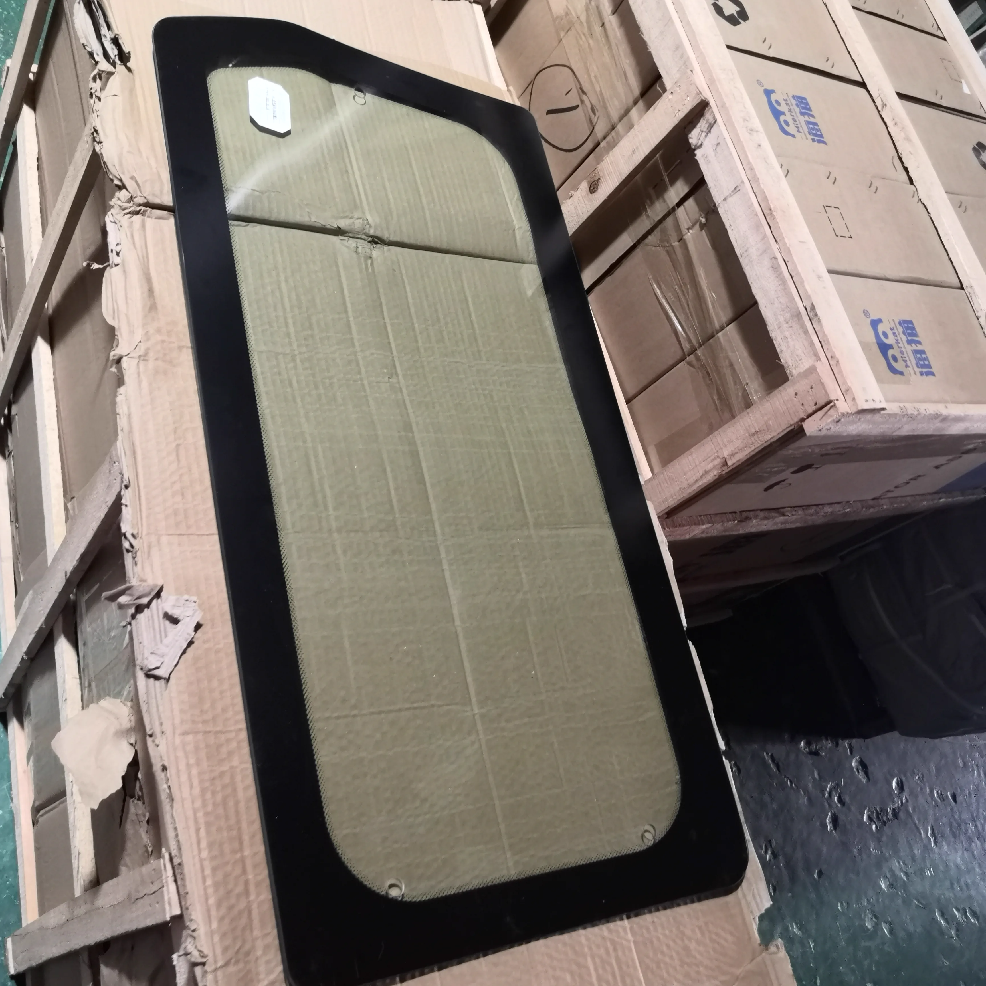 Auto Spare Parts Rear Left Window Glass for Baic Weiwang 306