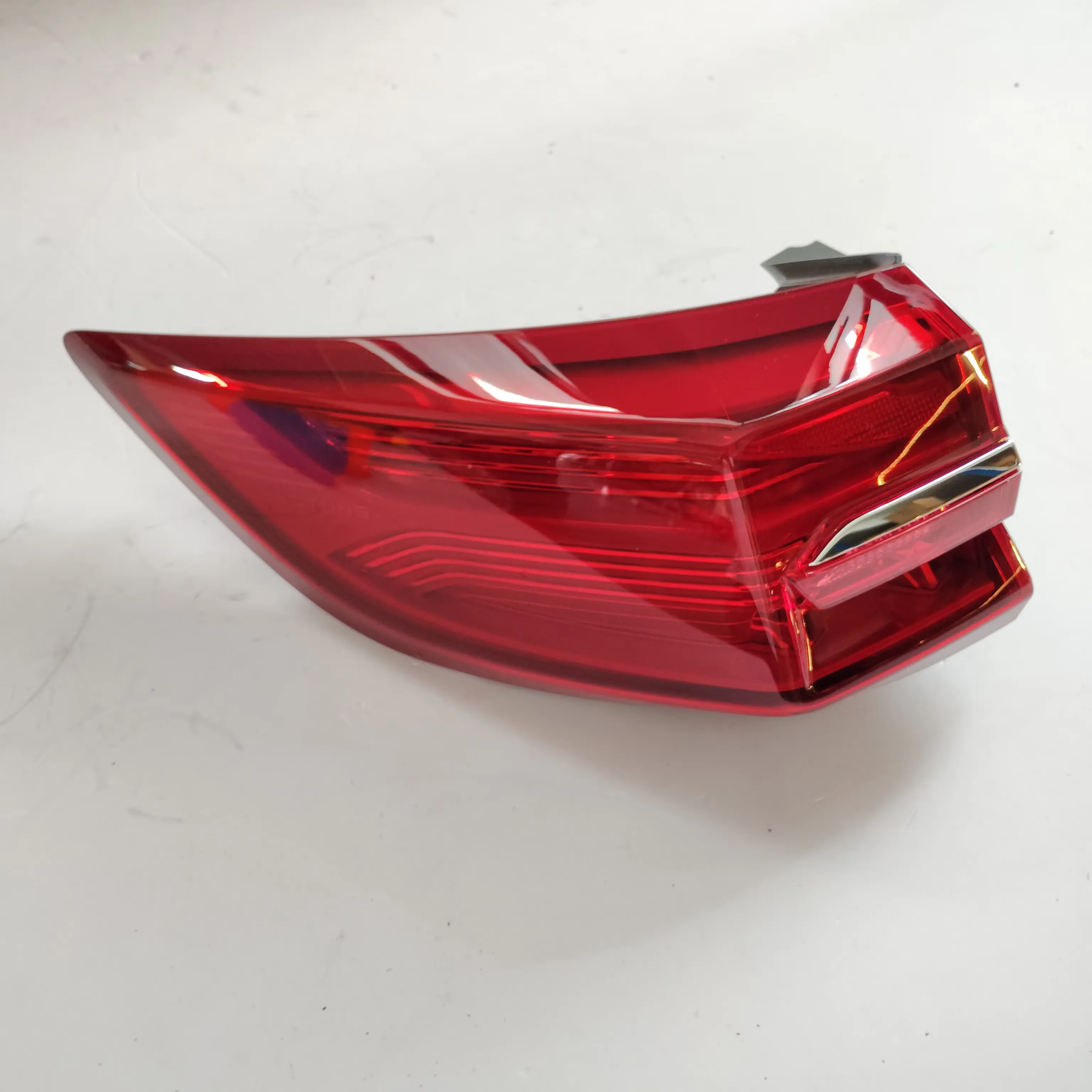 Auto Spare Parts Tail Lamp for Faw Bestune T33 2019-