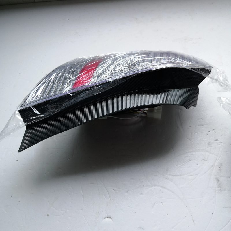 Auto Spare Parts Tail Light for Faw WeiZhi V2 — photo 2