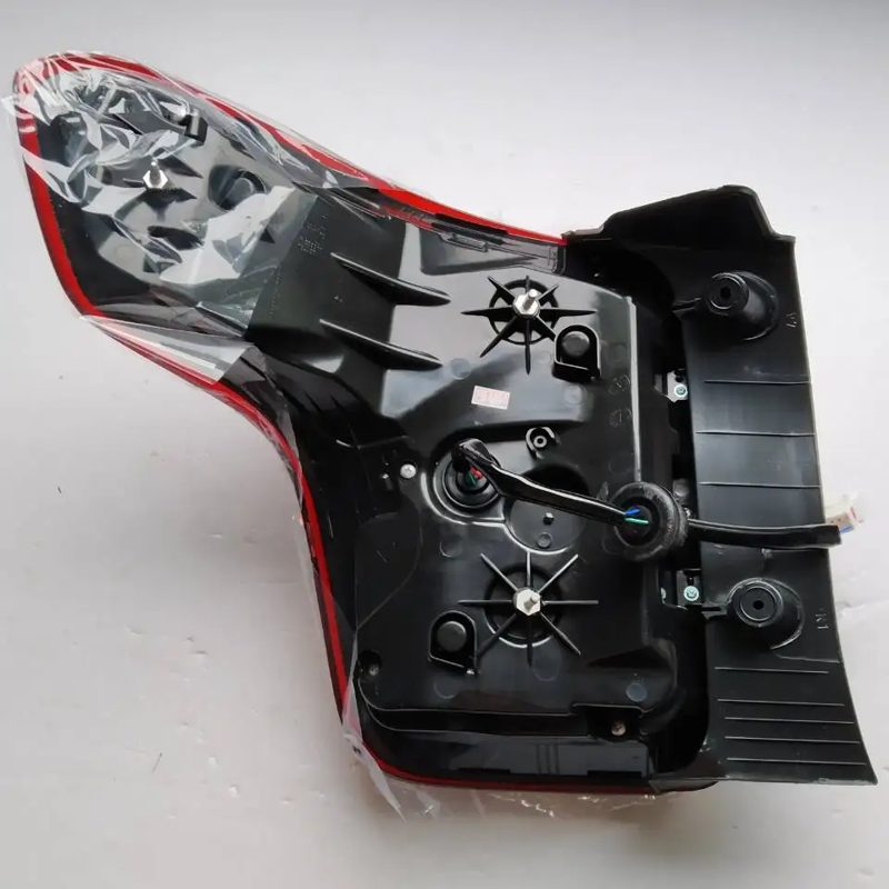Auto Spare Parts Taillight Rear Lamp for Trumpchi GS8 — photo 3