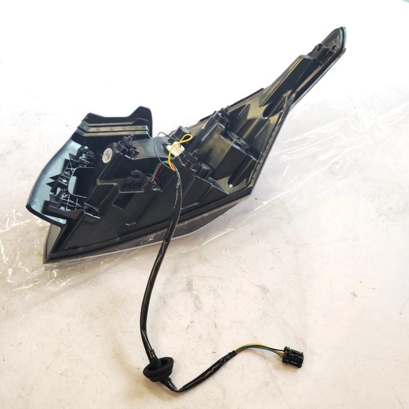 Auto Tail lamp Dongfeng Yixuan Models Aeolus — photo 4