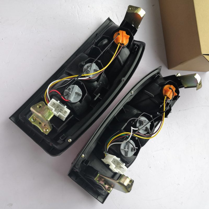 Auto Tail Lamp Light for DONGFENG ZNA RICH Pickup D22 — photo 2