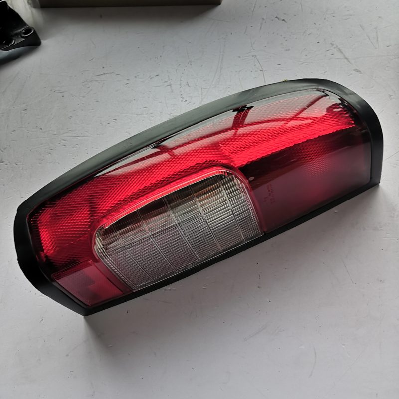 Auto Tail Lamp Light for DONGFENG ZNA RICH Pickup D22 — photo 3