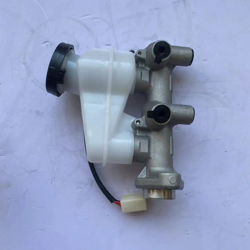 Brake Master Cylinder for BAIC WEIWANG M20 — photo 4