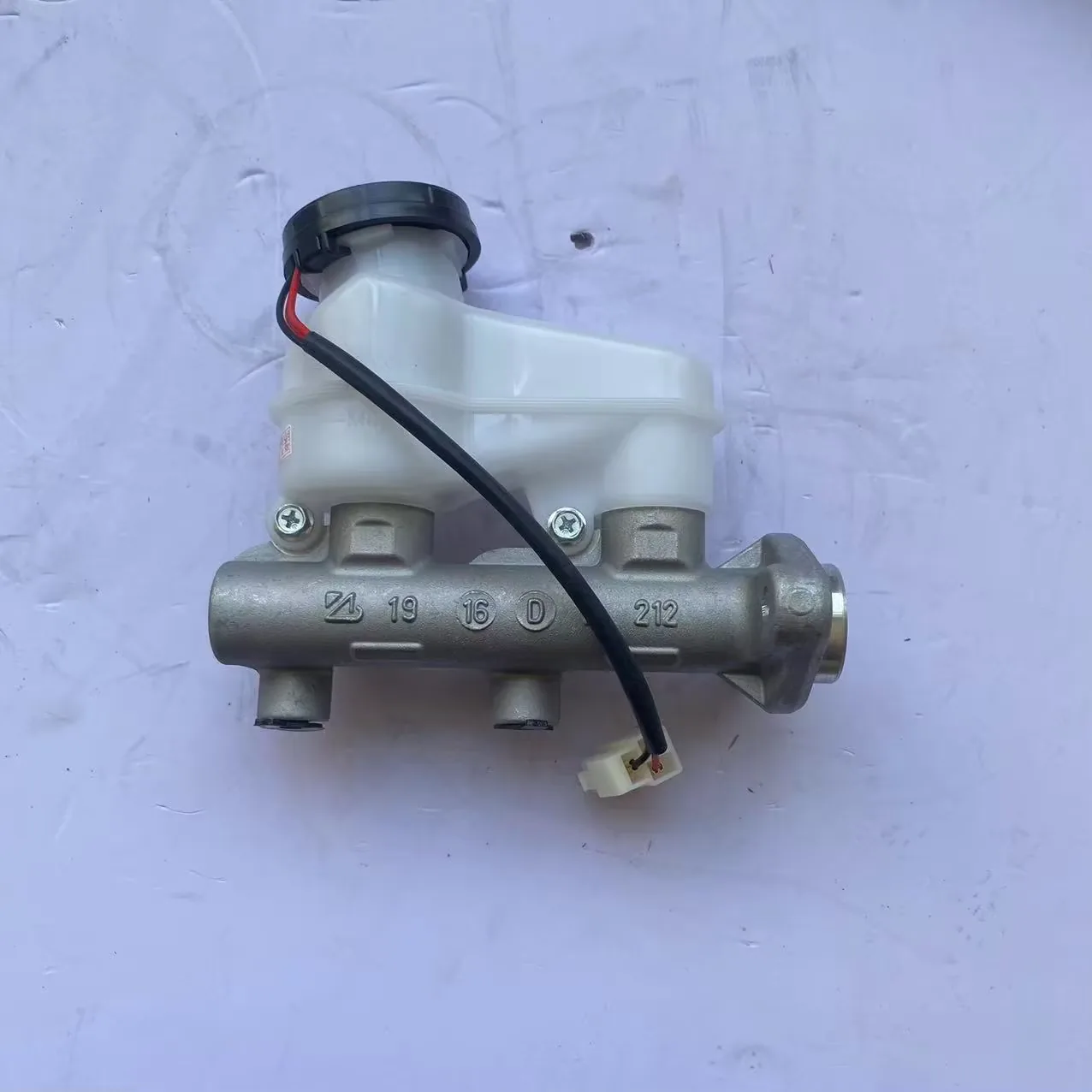 Brake Master Cylinder for BAIC WEIWANG M20 product photo