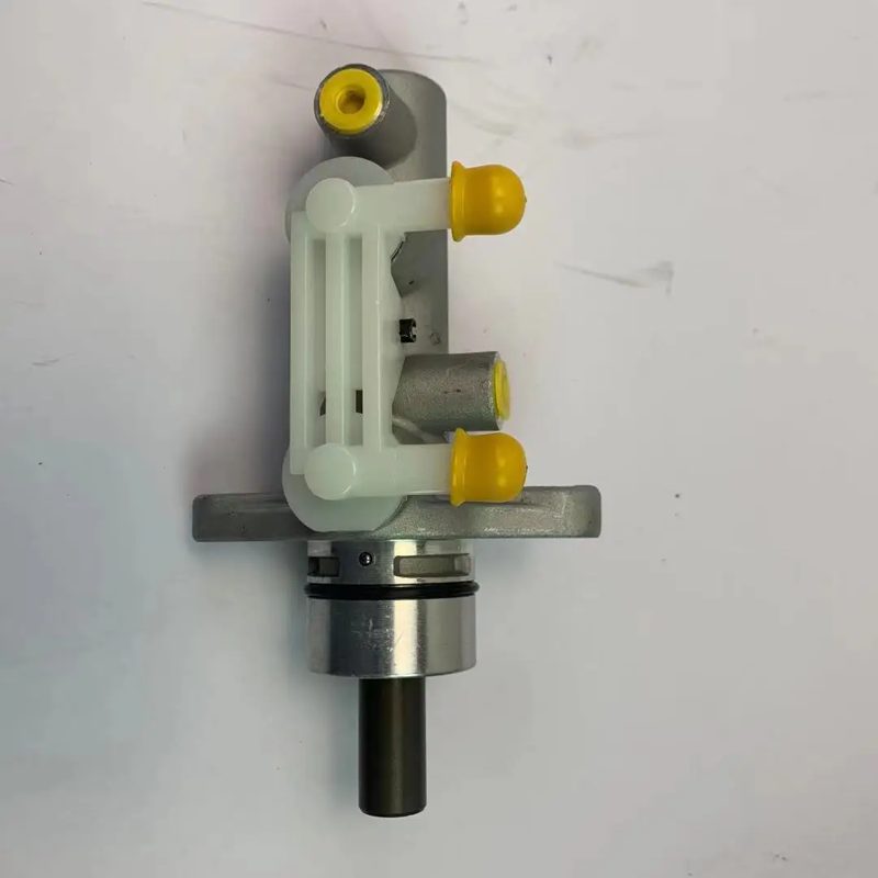 Brake Master Cylinder for Changan DFSK Right Hand — photo 2