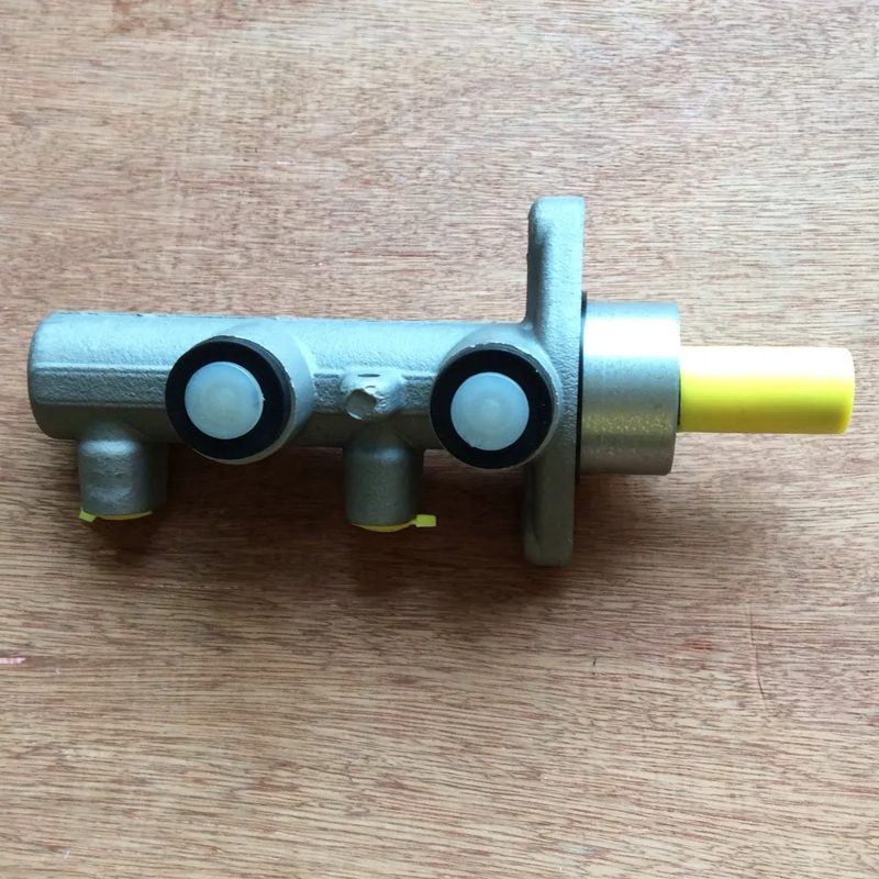 Brake Master Cylinder for Chery QQ QQ3 IQ S11-3505010 — photo 3