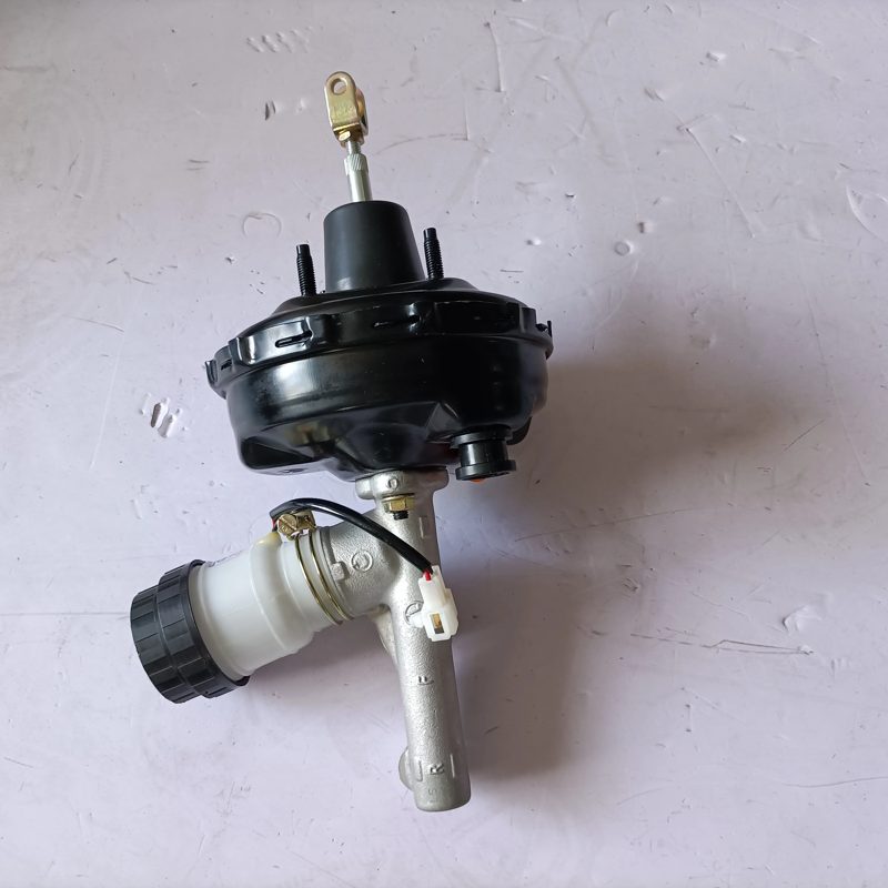 Brake Master Cylinder With Booster Assembly for Faw Xiali N3 F1 — photo 4