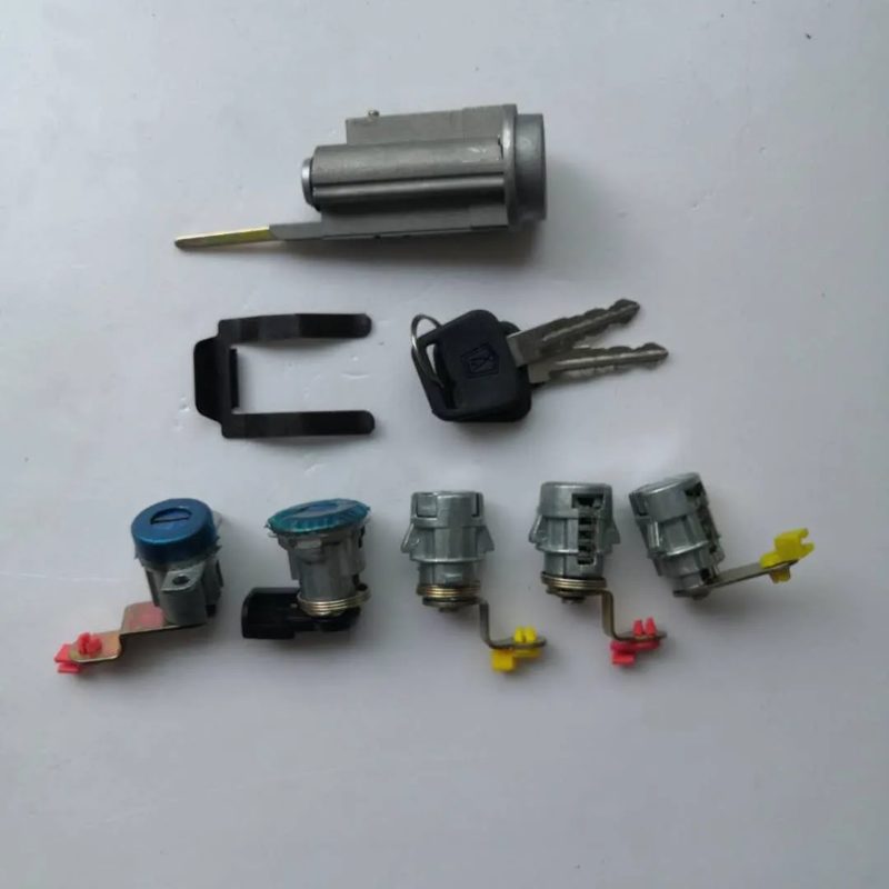 Brand New Cylinders Keys Ignition Door Lock for Haise 1998-2005 — photo 3