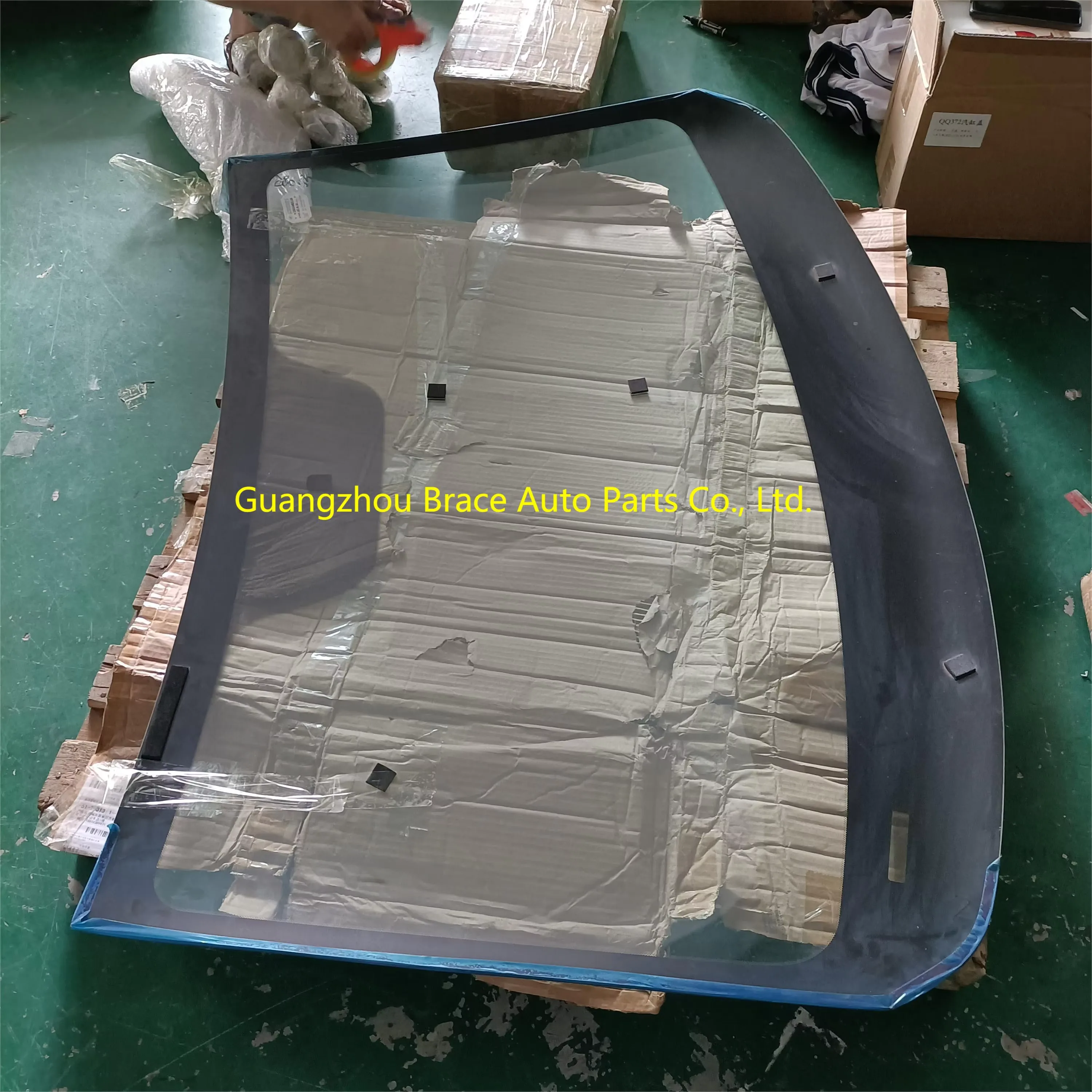 Car Front Windshield for DFSK Fengon Glory 580 product photo