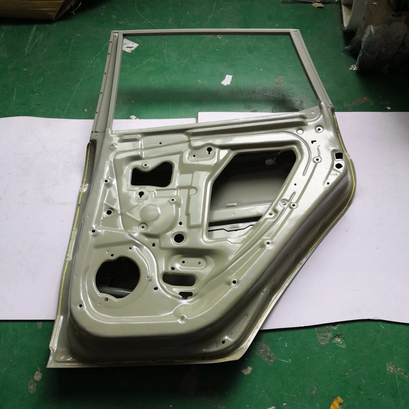 Car Rear Door for Changan CS35 OEM 6201000-W01 6202000-W01 — photo 4