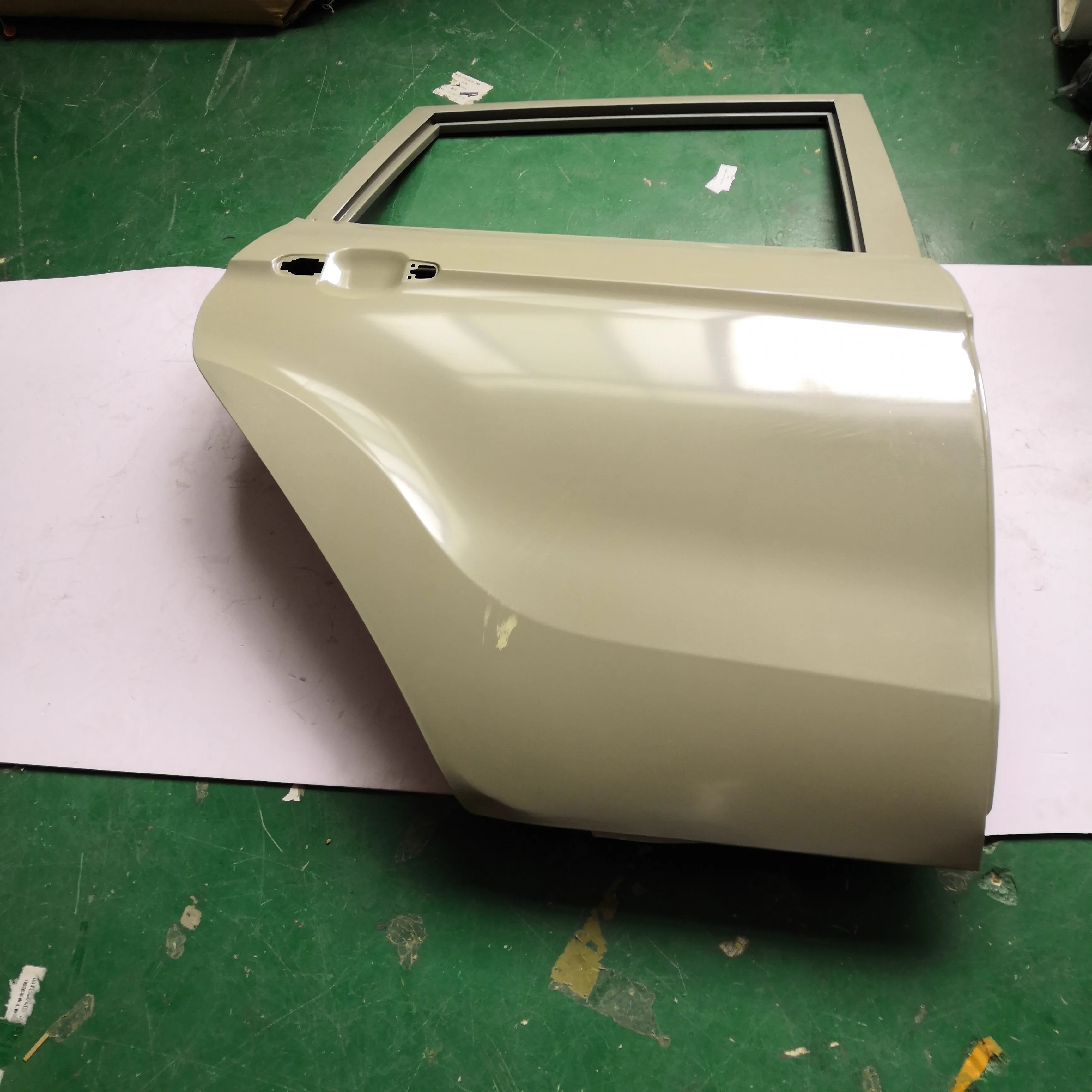 Car Rear Door for Changan CS35 OEM 6201000-W01 6202000-W01